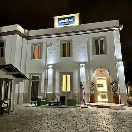 Academy Hotel Fiumicino Esterno foto