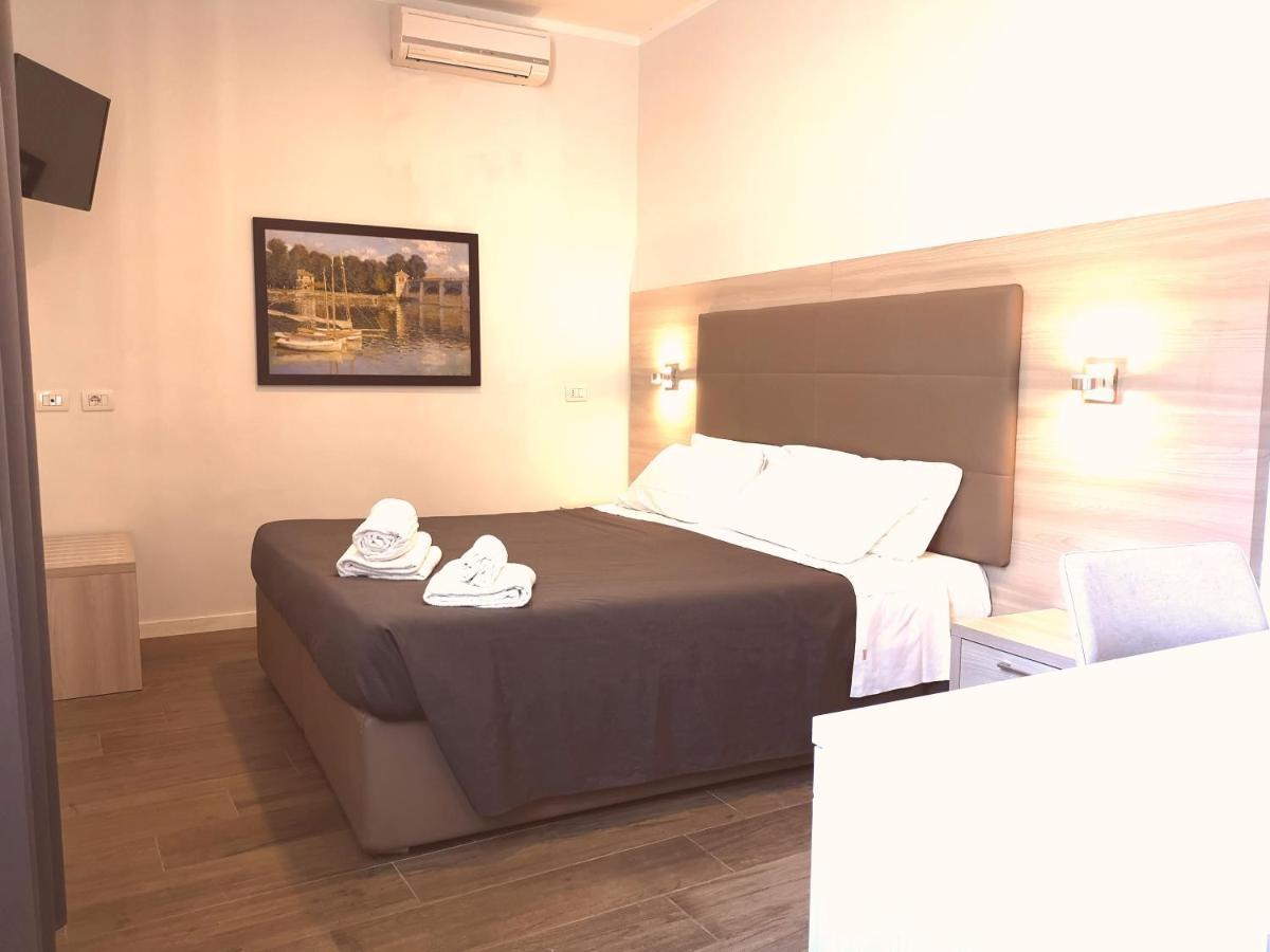 Academy Hotel Fiumicino Esterno foto