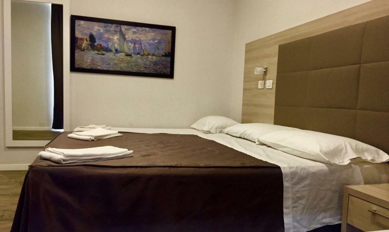 Academy Hotel Fiumicino Esterno foto
